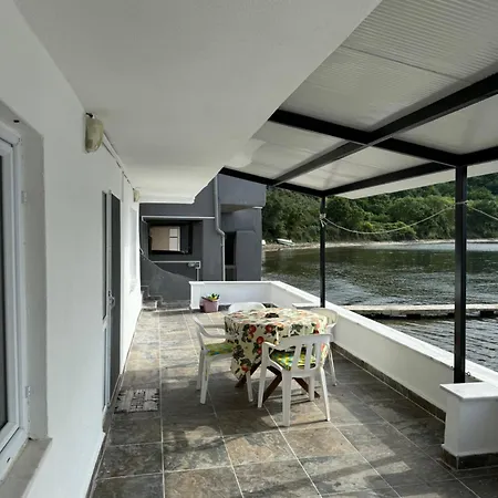 Holiday home A Peaceful Holiday House In Nature By The Sea