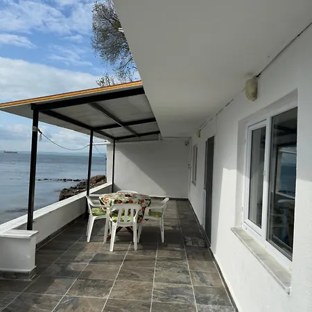 Holiday home A Peaceful House In Nature By The Sea